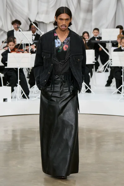 Look 12